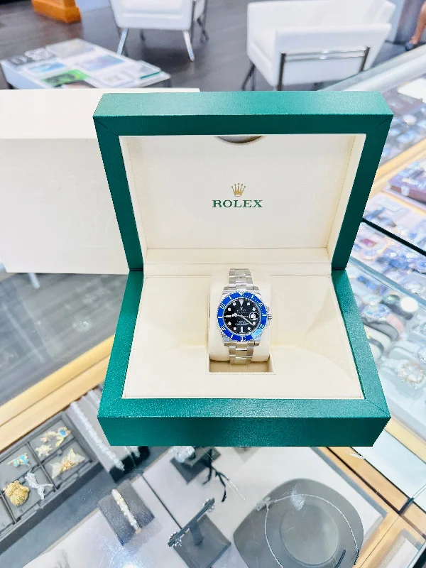 Watches with a stylish look   Rolex Submariner Date 116610LN Custom Blue Bezel Insert PreOwned