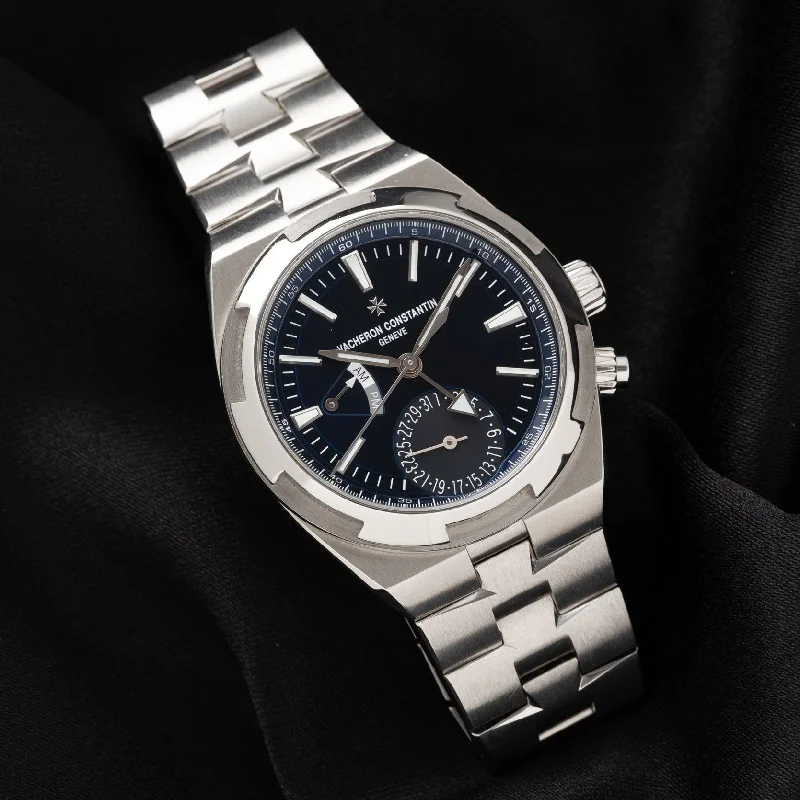 Watches with a sophisticated look   Vacheron Constantin Overseas Dual-Time