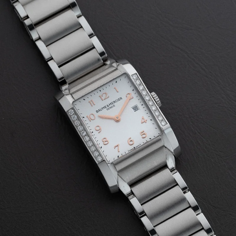 Formal watches for business people   Baume & Mercier Hampton